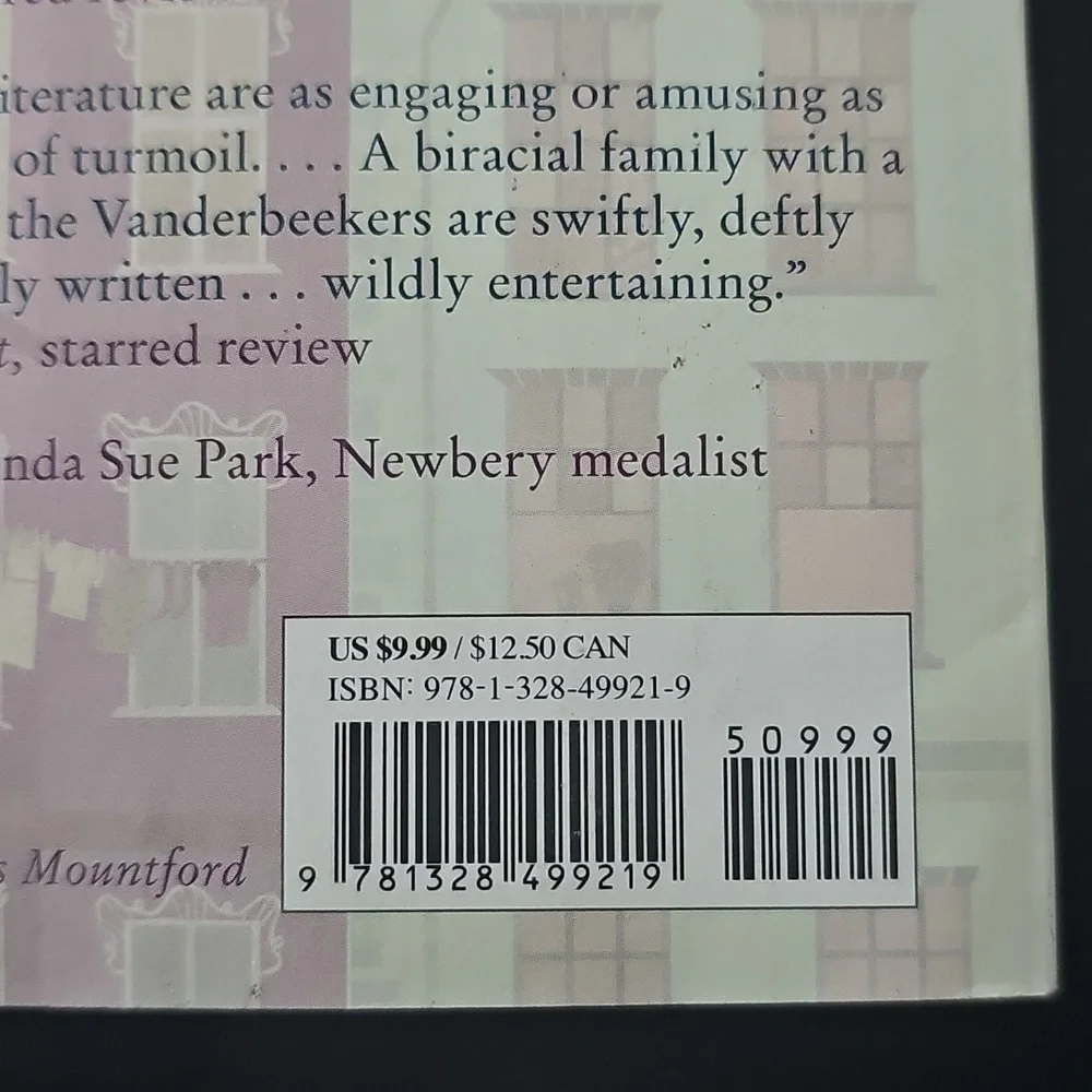 The Vanderbeekers of 141st Street Book Cover. DELIGHTFUL AND HEARTWARMING.
